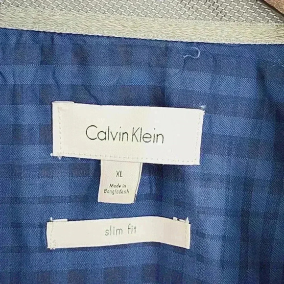 Calvin Klein Slim fit Men's XL Button down Long sleeve Dress shirt Patterned 562 - Picture 4 of 7